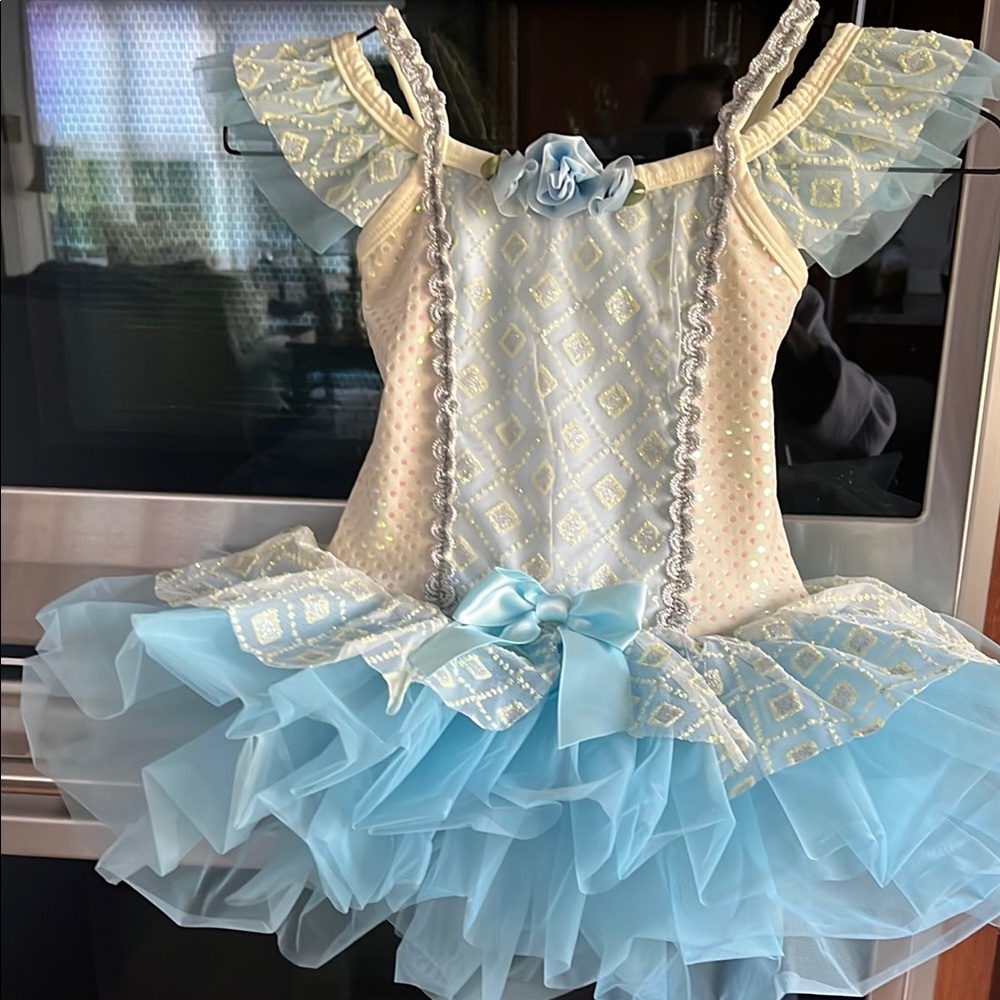Wish Come True, size small blue and white